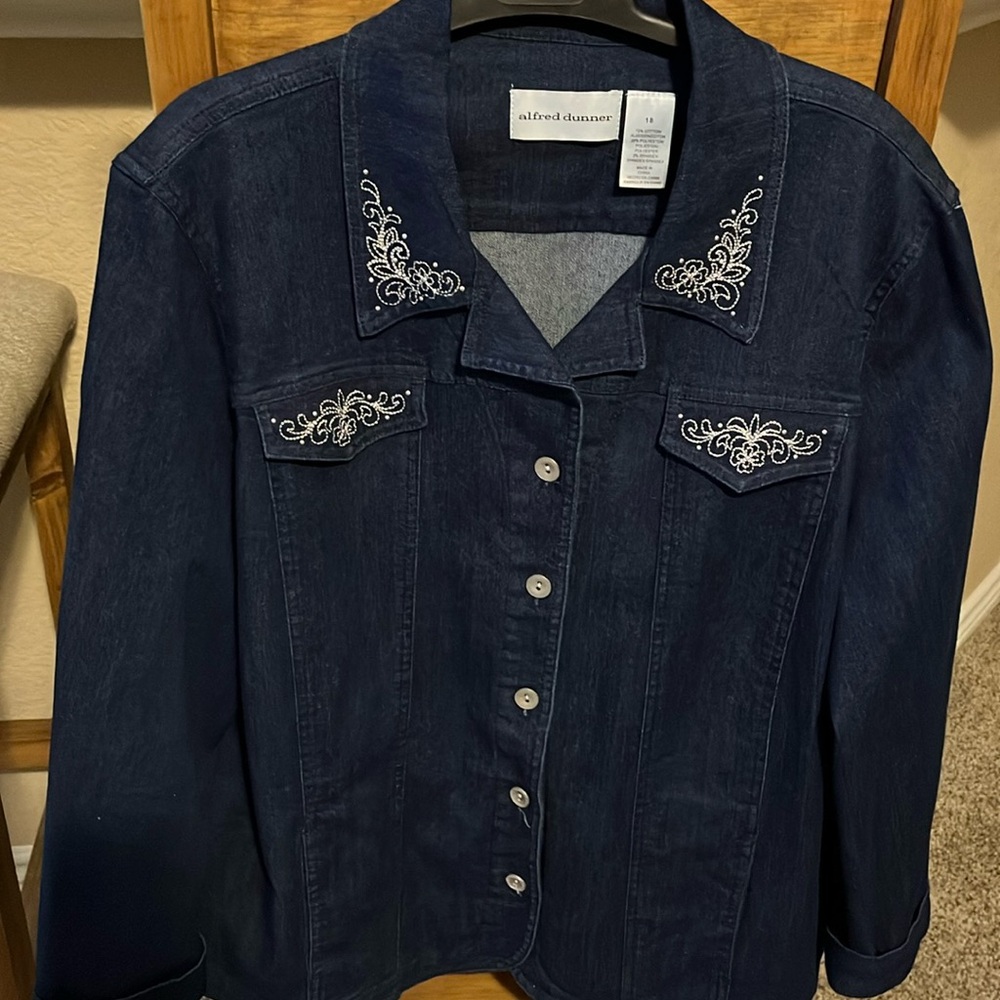 Like new jean jacket size 18